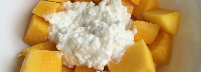 Sweet And Spicy Mangoes With Cottage Cheese