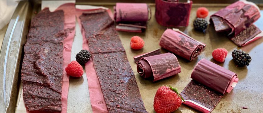 Fruit Roll Ups (strawberry & pineapple fruit leather recipe)