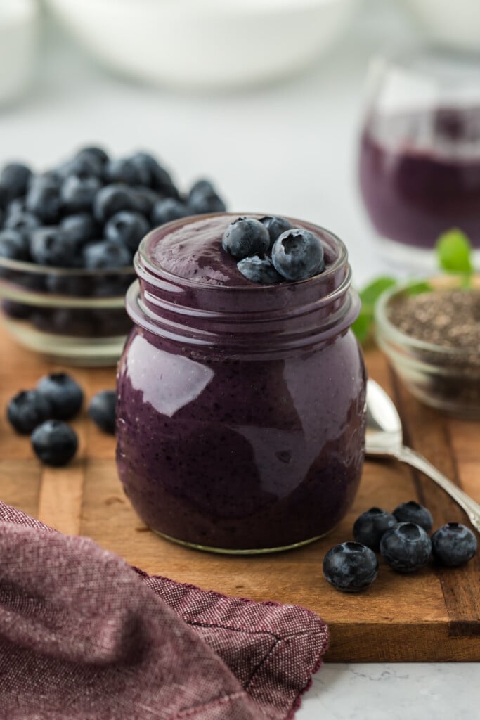 Blueberry chia pudding
