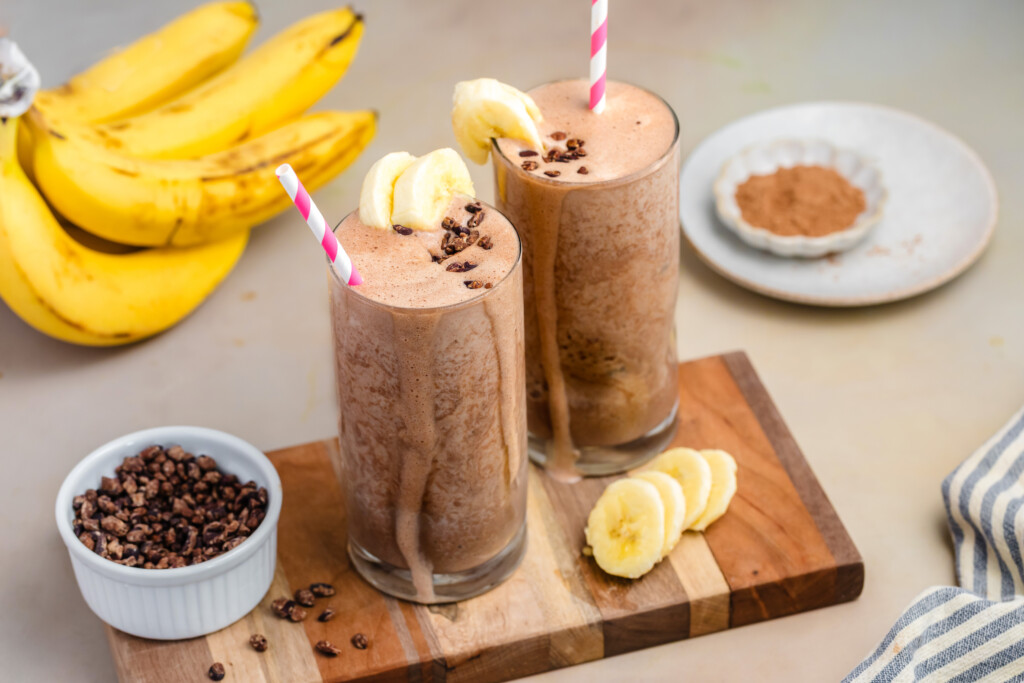 15 High-Protein Snack Recipes (12+g Protein) 15 High-Protein Snack Recipes (12+g Protein)